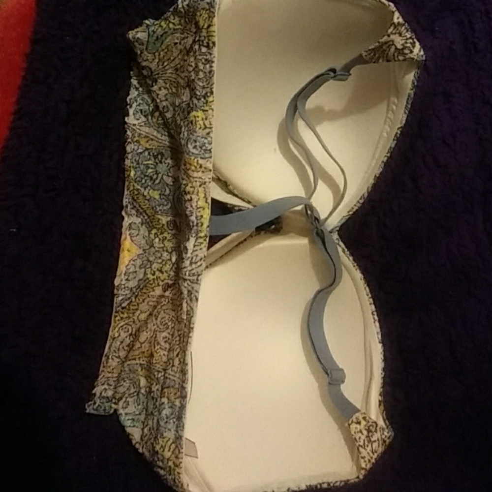 Bra - Picture 2 of 3